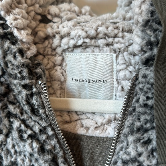Thread & Supply Jacket - Picture 2 of 3